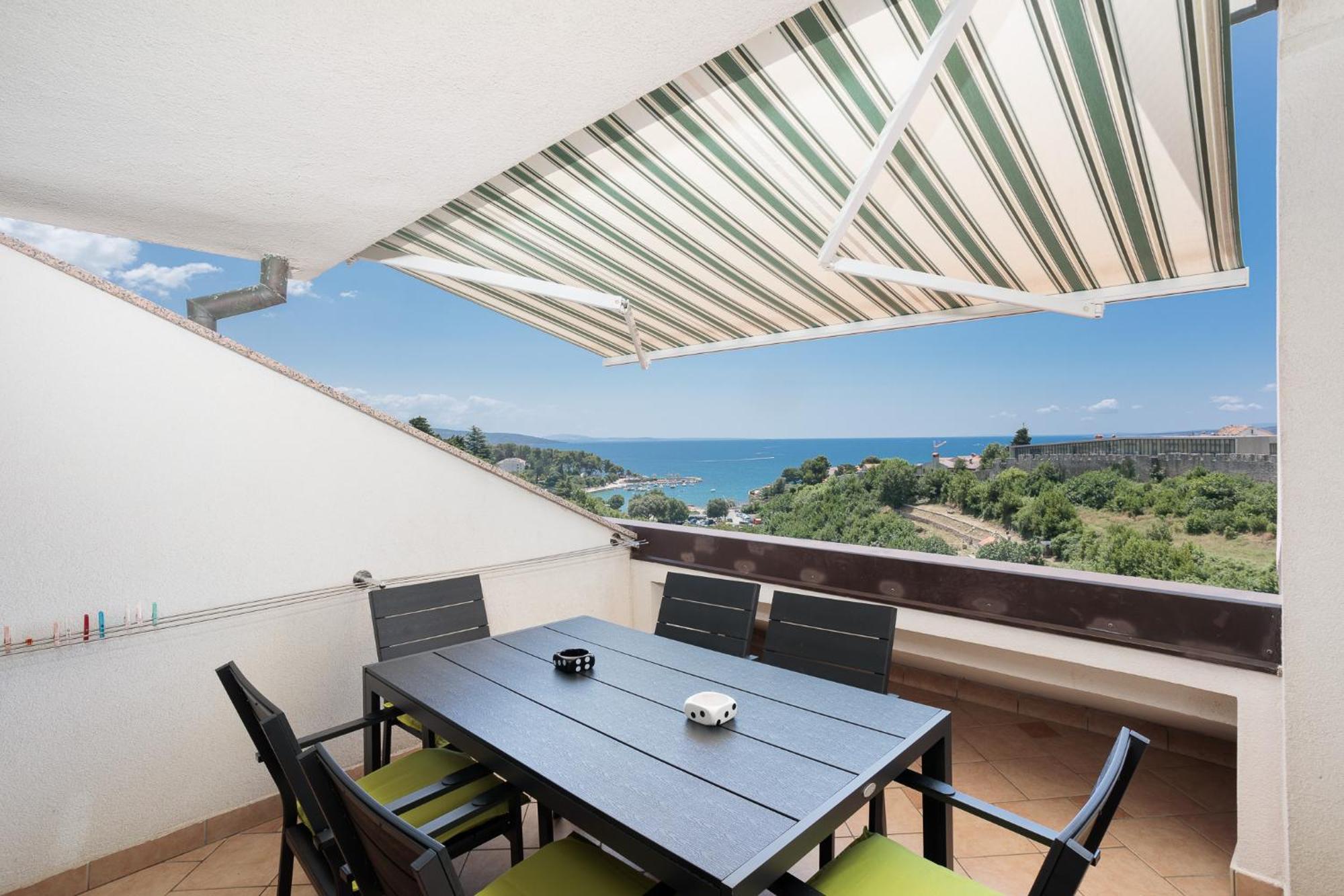 Apartments Delfin Крк Экстерьер фото